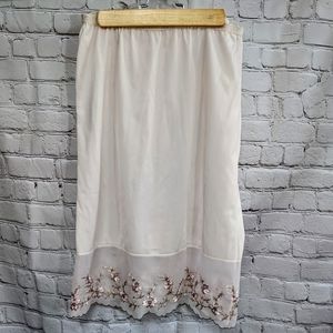 **Vintage** embroidered slip/skirt extender